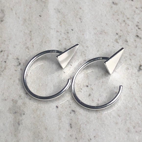 925 Sterling Silver Triangle Ear Hugger Earrings - Picture 6 of 16